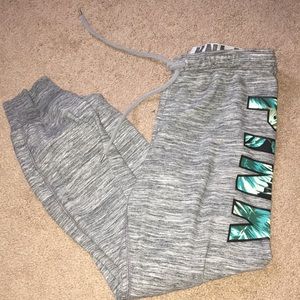 VICTORIAS SECRET JOGGERS